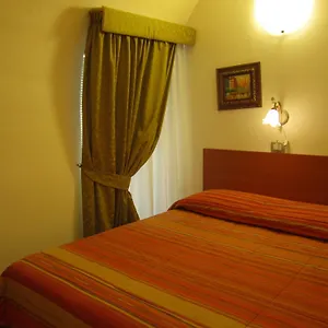 hostel-h24.sicilyhotelsitaly.net/