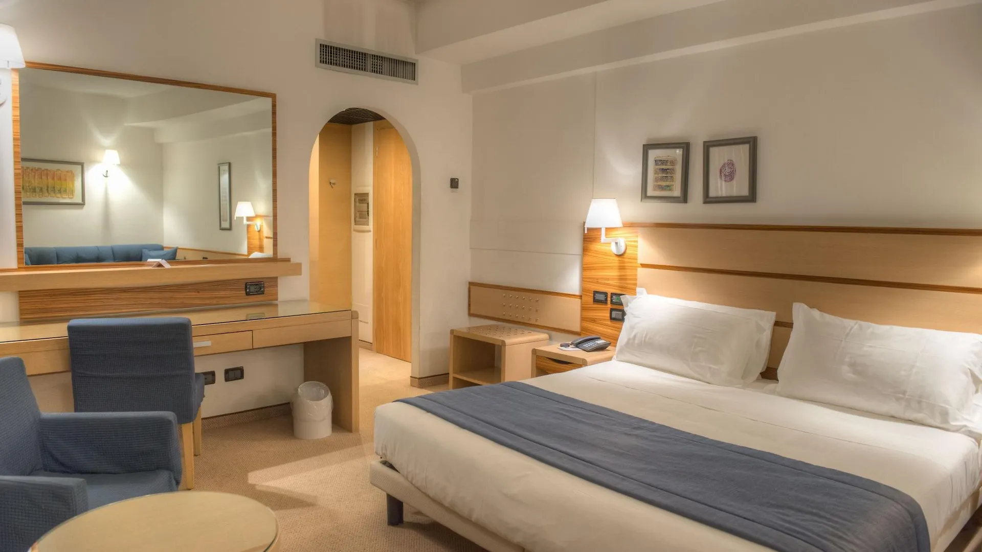Cardano Hotel Malpensa Cardano Al Campo 4*,  Italy