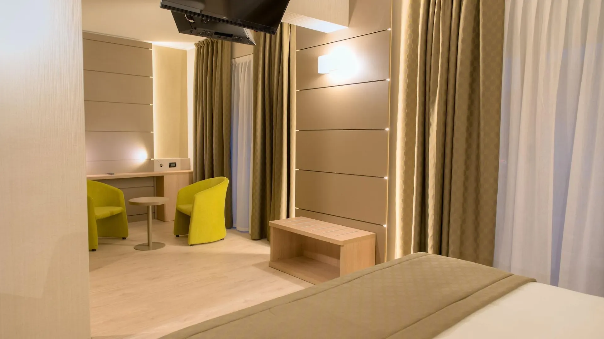 Cardano Hotel Malpensa Cardano Al Campo 4*,