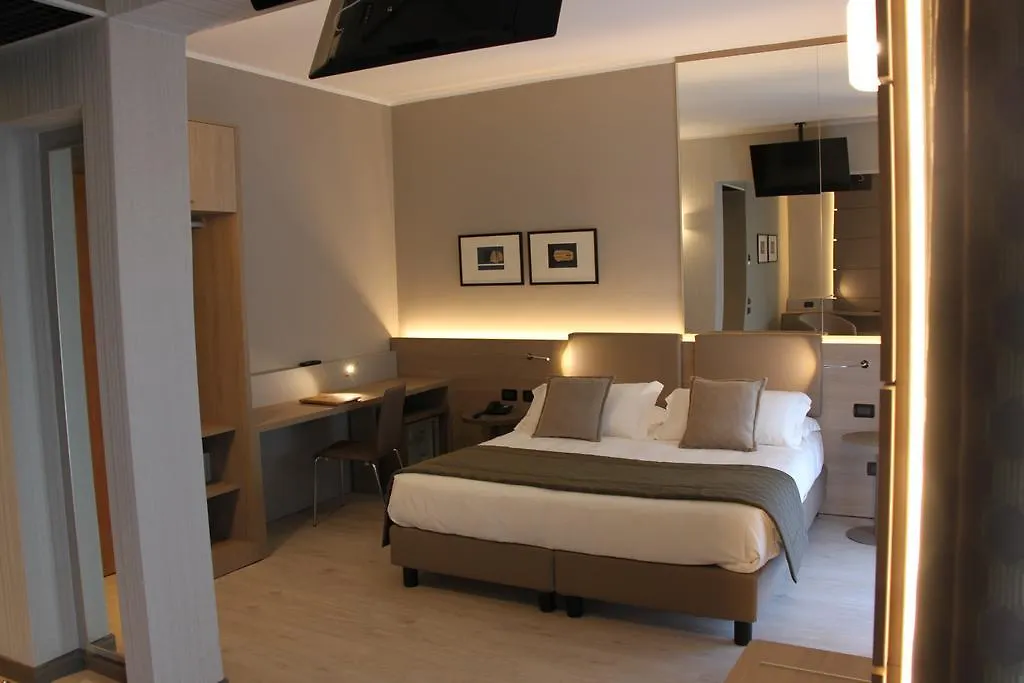 Cardano Hotel Malpensa Cardano Al Campo 4*,  Italy